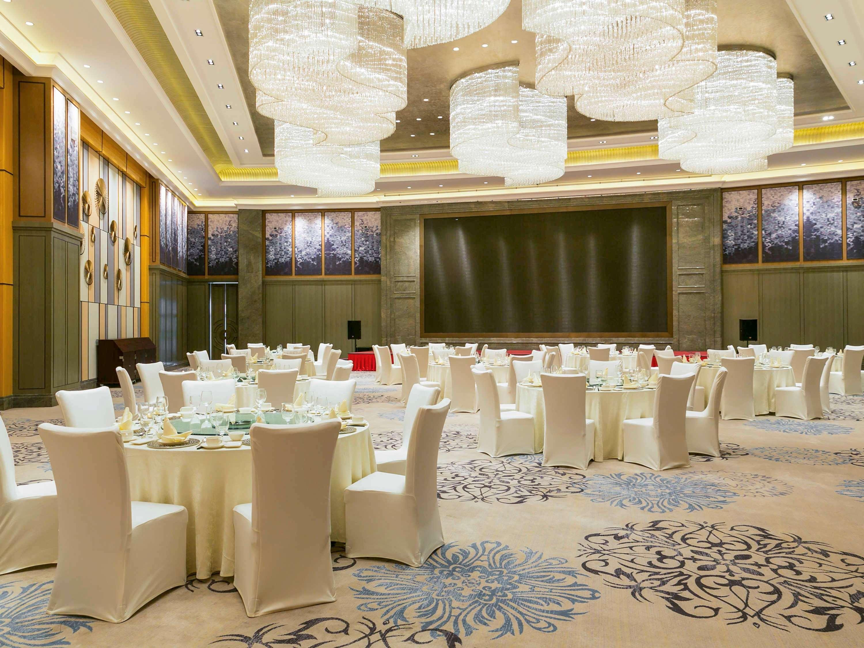 Grand Mercure Zhengzhou West Hotel Buitenkant foto